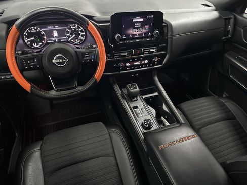 Used 2025 Nissan Pathfinder Rock Creek image 13