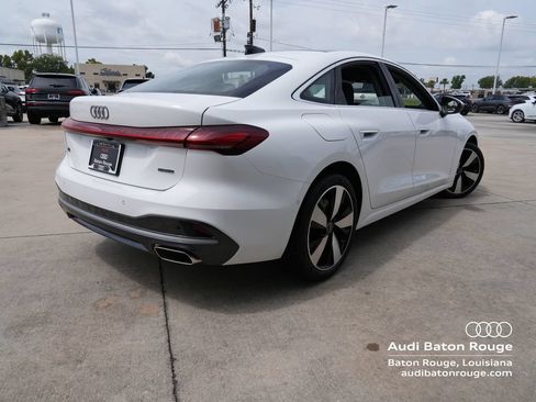 Used 2025 Audi A5 2.0T Premium w/ Convenience Package AWD/4WD image 5