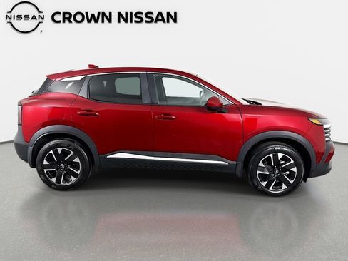 Certified 2025 Nissan Kicks SV AWD/4WD image 4