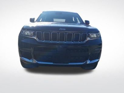 New 2025 Jeep Grand Cherokee L Laredo w/ Luxury Tech Group I