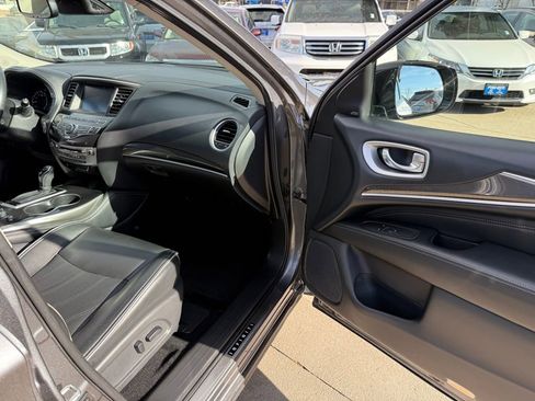 Used 2020 INFINITI QX60 Luxe w/ Essential Package image 18