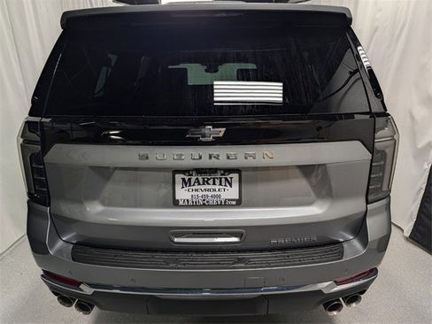 New 2026 Chevrolet Suburban Premier image 6