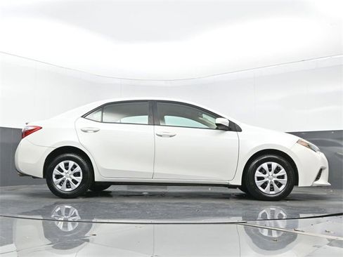 Used 2015 Toyota Corolla LE image 26
