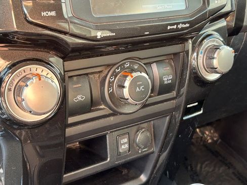 Used 2019 Toyota 4Runner TRD Off-Road image 17