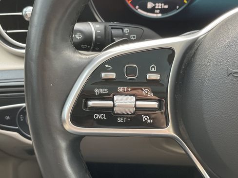 Certified 2021 Mercedes-Benz GLC 300 4MATIC image 29