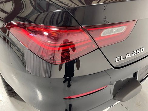 Used 2025 Mercedes-Benz CLA 250 4MATIC image 13