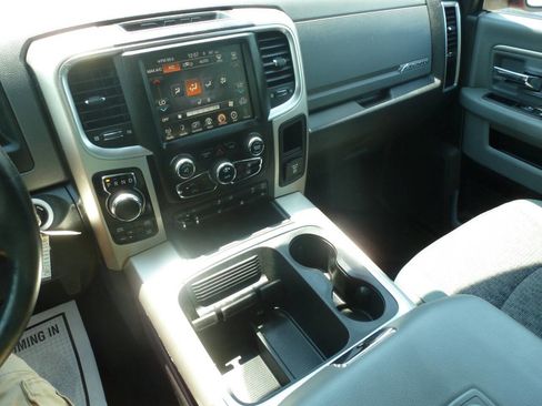 Used 2016 RAM 1500 Big Horn AWD/4WD image 35