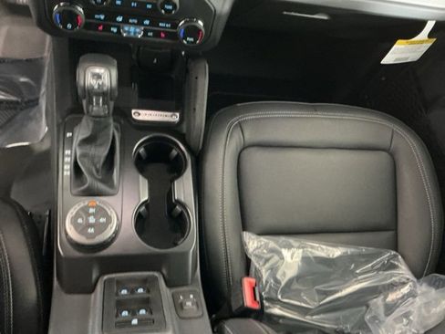 New 2025 Ford Bronco Big Bend w/ Black Diamond Package image 19