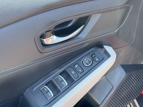 Used 2023 Honda Accord LX image 12