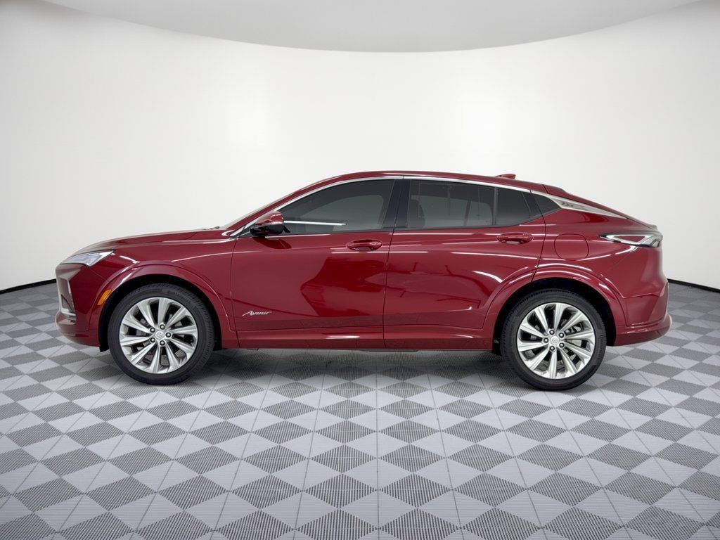 Used 2025 Buick Envista Avenir FWD image 2