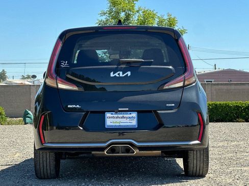 Used 2023 Kia Soul GT-Line FWD image 5