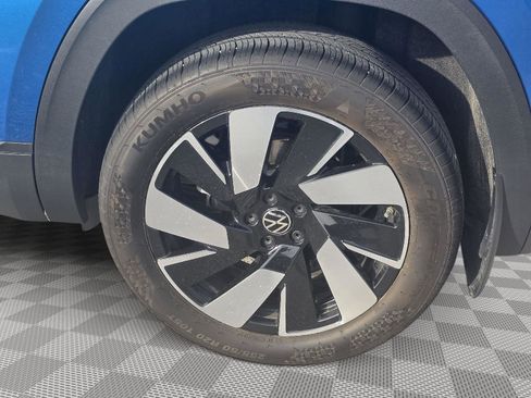 Used 2024 Volkswagen Atlas Cross Sport SE AWD/4WD image 9