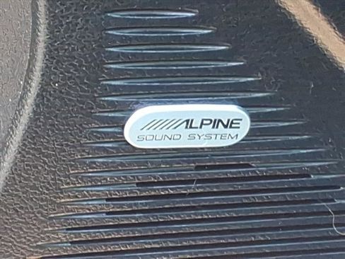 Used 2021 Dodge Challenger SXT w/ Plus Package image 14