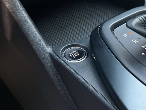 Used 2025 Kia K4 FWD image 23