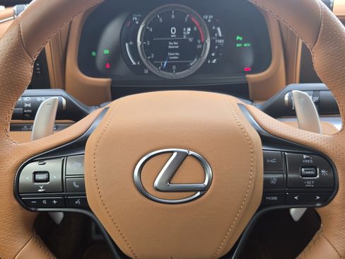 Used 2022 Lexus LC 500 Convertible w/ Touring Package RWD image 28