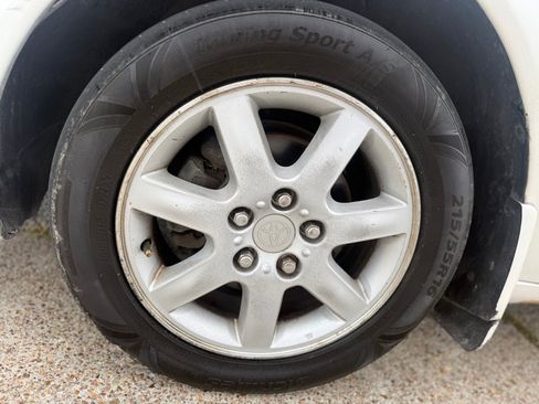 Used 2001 Toyota Avalon XLS FWD image 20