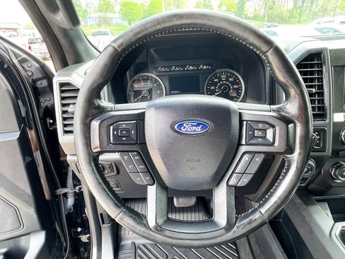 Used 2018 Ford F150 XLT w/ Equipment Group 302A Luxury AWD/4WD image 12
