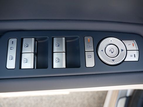 New 2025 Genesis GV80 3.5T Prestige image 8