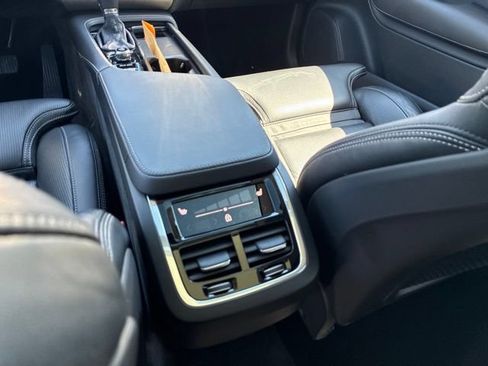 Used 2021 Volvo XC90 T6 Inscription w/ Climate Package AWD/4WD image 13