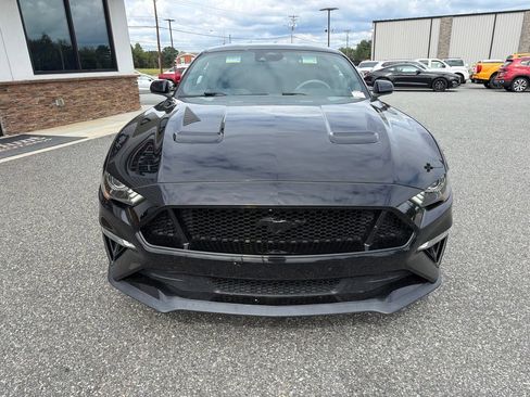 Used 2021 Ford Mustang GT Premium w/ Black Accent Package RWD image 9