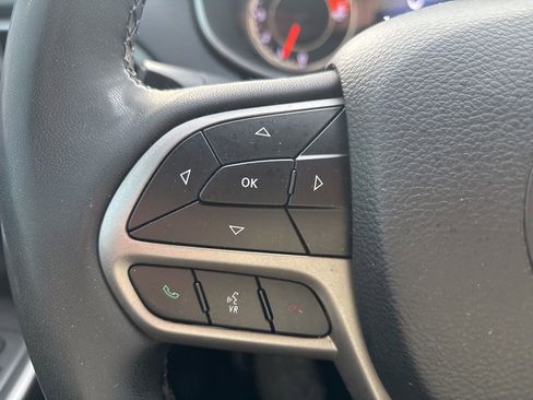 Used 2022 Jeep Cherokee Limited w/ Sun & Sound Group image 19