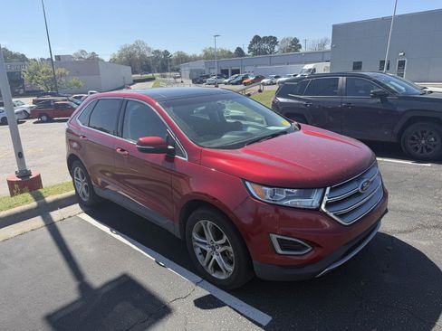 Used 2016 Ford Edge Titanium image 12