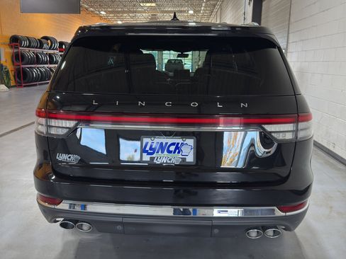 Used 2023 Lincoln Aviator Reserve w/ Equipment Group 201A image 4