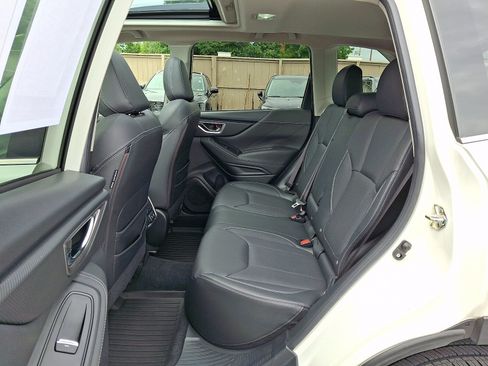Used 2019 Subaru Forester Limited w/ Popular Package #3 AWD/4WD image 11