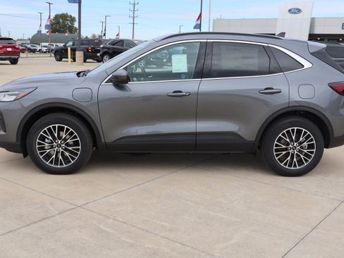 New 2025 Ford Escape SE image 8