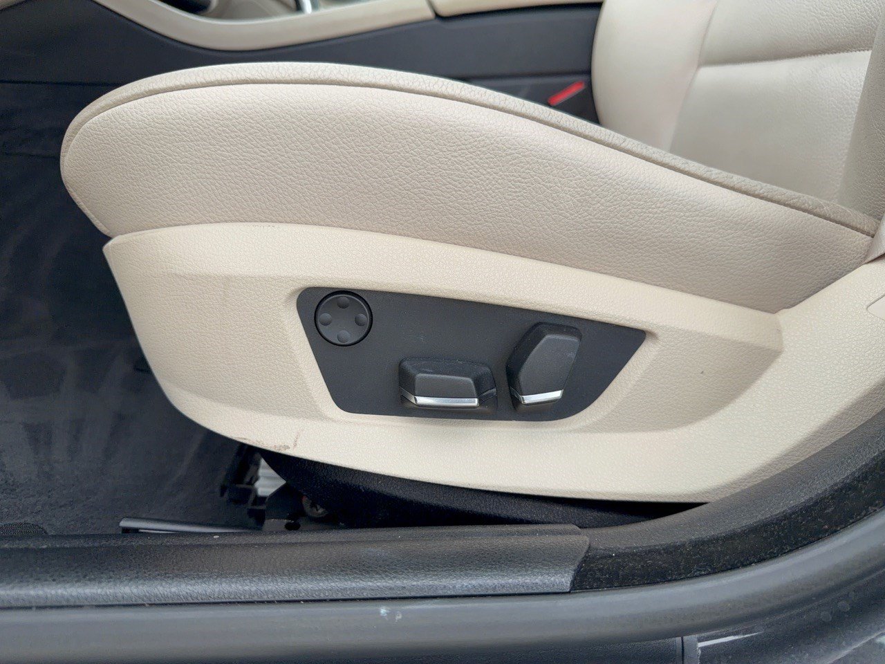 Used 2012 BMW 528i Sedan RWD image 16