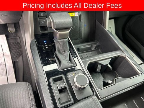 Used 2024 Toyota Tundra SR5 w/ SR5 Convenience Package AWD/4WD image 11