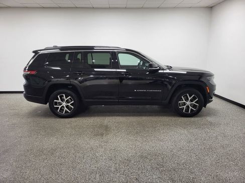 Used 2024 Jeep Grand Cherokee L Limited w/ Luxury Tech Group II image 12