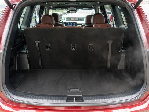 Used 2023 Kia Telluride EX w/ EX Captain's Chair Package image 34
