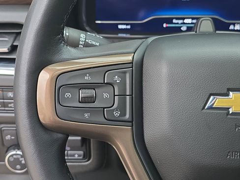 Used 2024 Chevrolet Suburban High Country w/ Advanced Technology Package AWD/4WD image 15