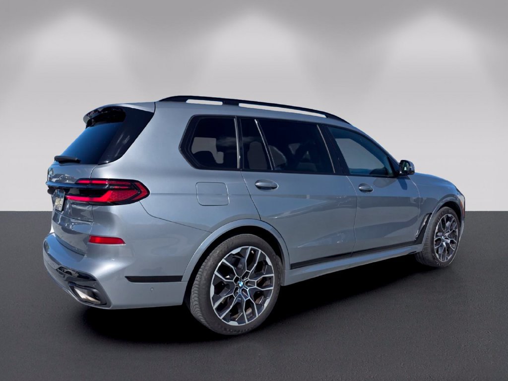 Certified 2024 BMW X7 xDrive40i w/ Executive Package AWD/4WD image 4