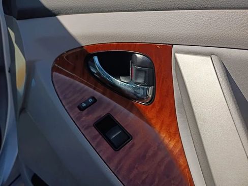 Used 2008 Toyota Camry LE image 16