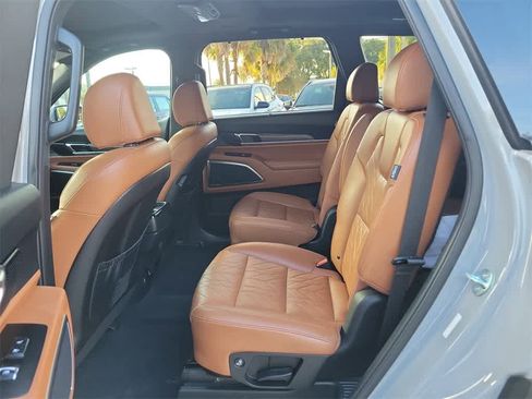 Used 2024 Kia Telluride SX Prestige X-Line image 11