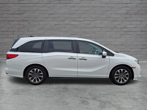 Used 2023 Honda Odyssey EX-L image 13