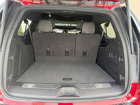 Used 2024 Chevrolet Suburban RST w/ Luxury Package image 11