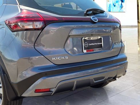 Used 2021 Nissan Kicks S FWD image 6
