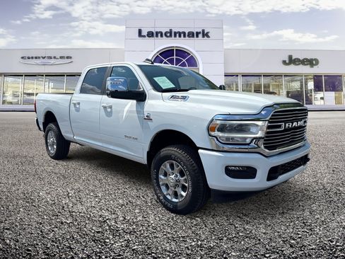 Used 2024 RAM 2500 Laramie w/ Safety Group AWD/4WD image 21