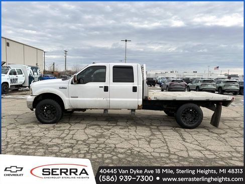 Used 2006 Ford F350 XLT image 2
