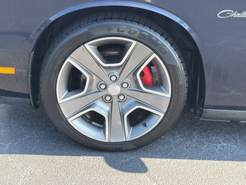 Used 2012 Dodge Challenger R/T RWD image 28