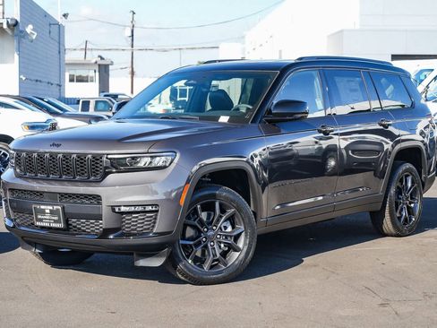 New 2025 Jeep Grand Cherokee L Limited image 1