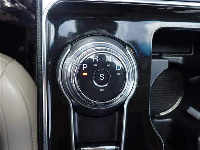 Used 2019 Ford Edge Titanium w/ Equipment Group 301A AWD/4WD image 25