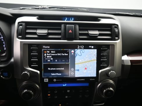 Used 2020 Toyota 4Runner Limited image 19