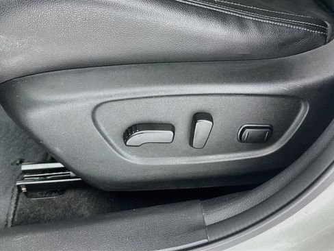 Used 2018 Nissan Rogue SL AWD/4WD image 22