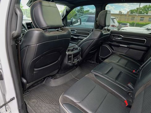 Used 2023 RAM 1500 Laramie AWD/4WD image 32