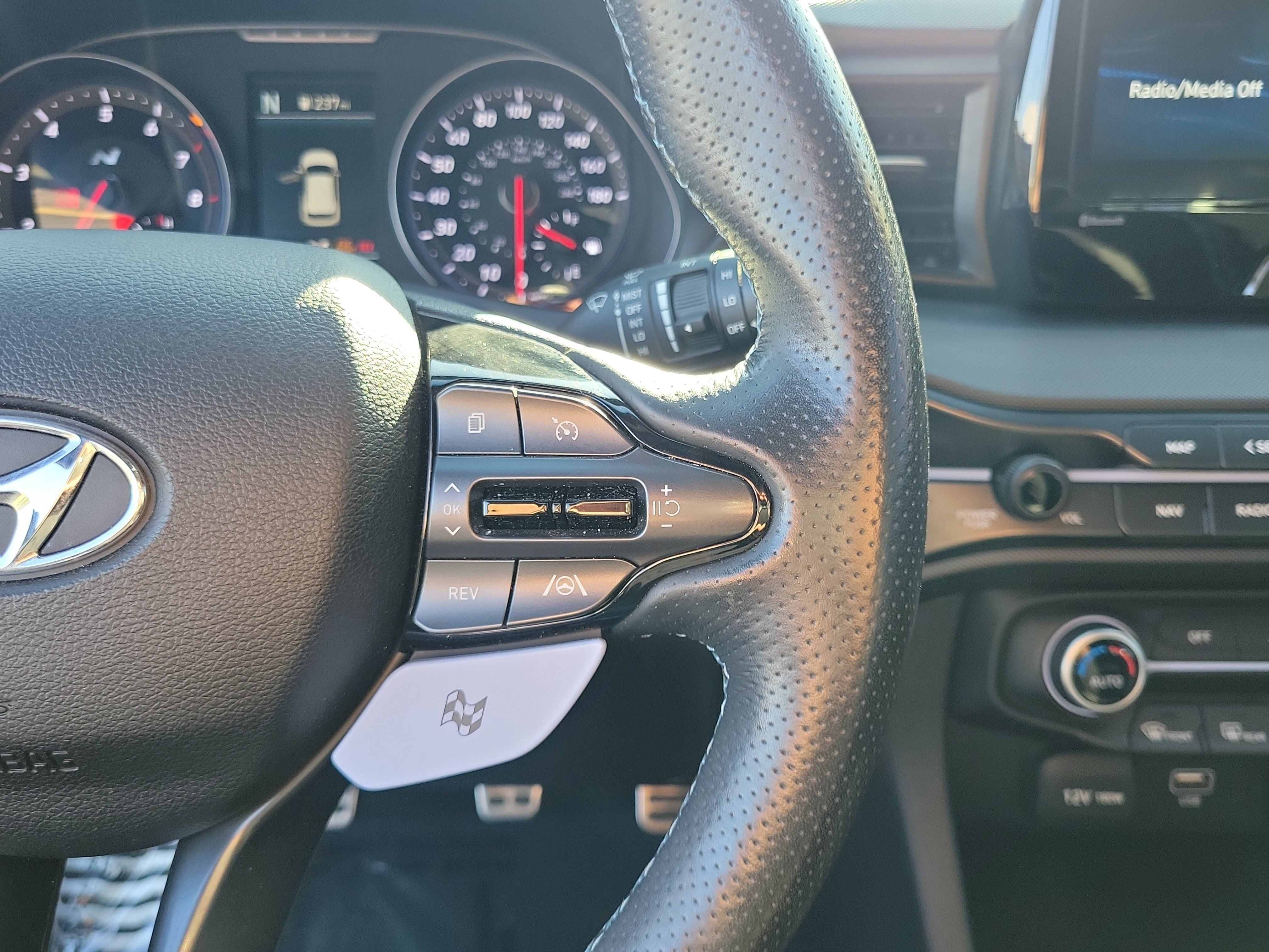 Used 2022 Hyundai Veloster N FWD image 23