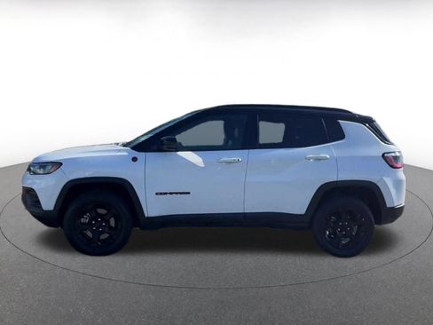 Used 2023 Jeep Compass Trailhawk image 8